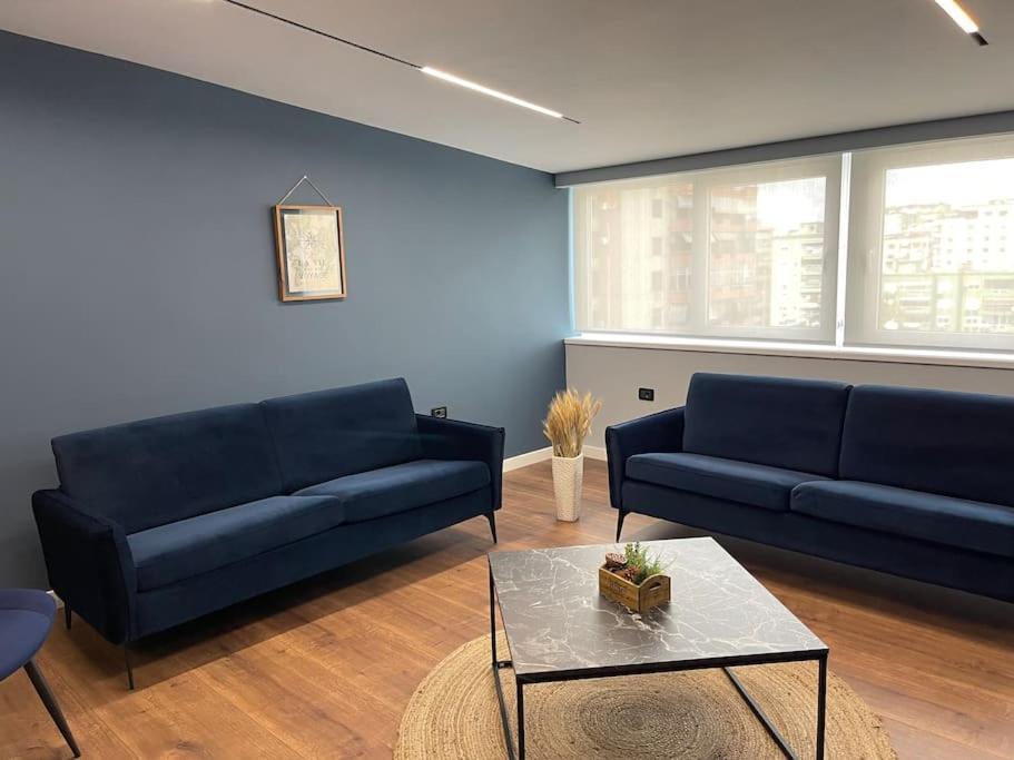 Voyage Penthouse Apartment Tiranë Luaran gambar